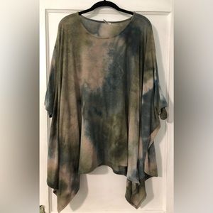 Jodifl Womens T-shirt Poncho - tie dye